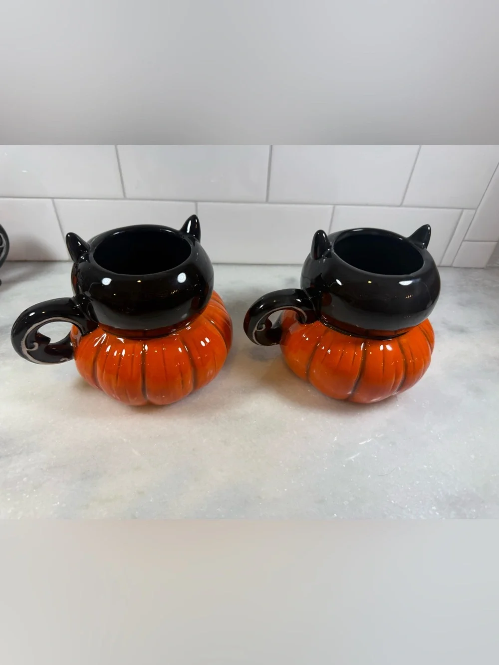 Johanna Parker Pair Of Halloween Vampire Bat Coffee Mug Rare set of 2 NEW